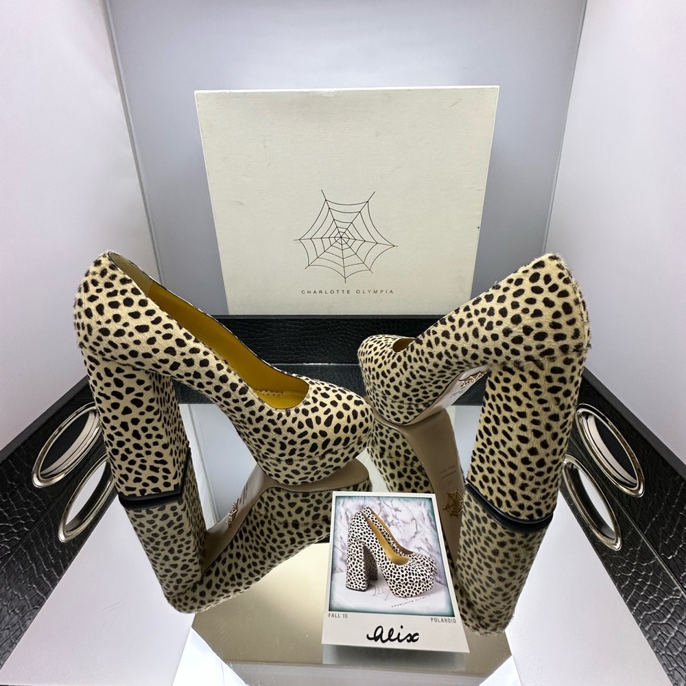 🎉🥂 HP 🥂🎉 CHARLOTTE OLYMPIA ALIX CHEETAH PUMPS - Picture 1 of 10